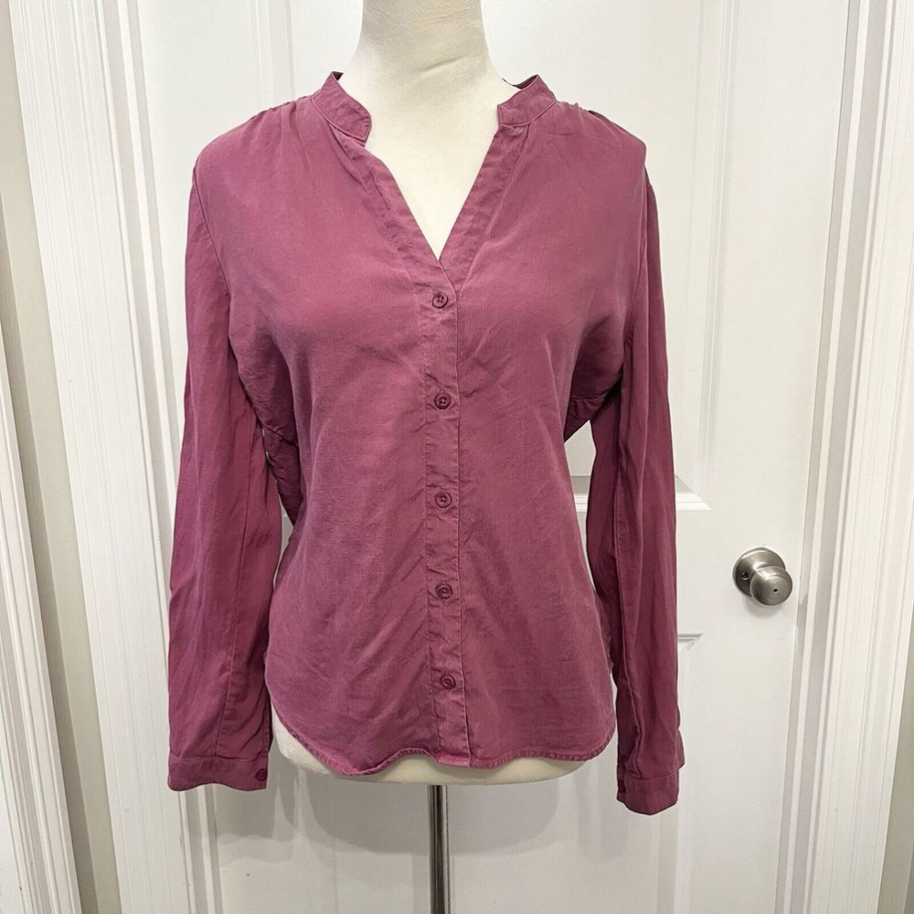 Anthropologie Cloth & Stone Smocked Chambray Long Sleeve‎ Button Down Small